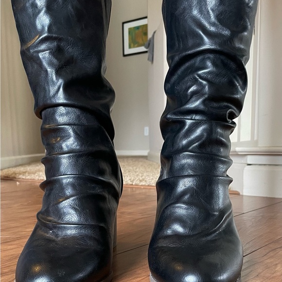 Black Vegan Leather Slouchy Women's Boots - Picture 4 of 6